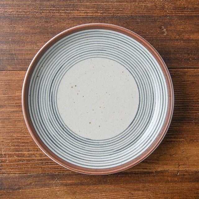冨本大輔 七寸皿 01 灰釉絵付 コマ筋×茶