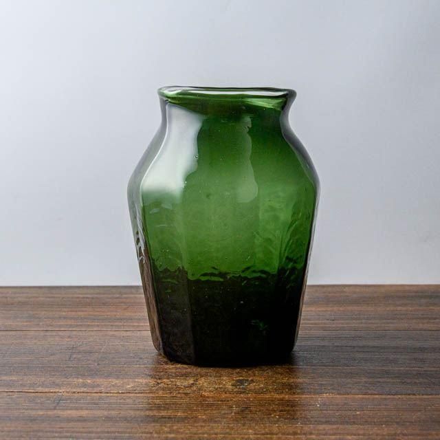 安土草多 吹きガラス 十二角花器 緑 01 - FRANK暮らしの道具