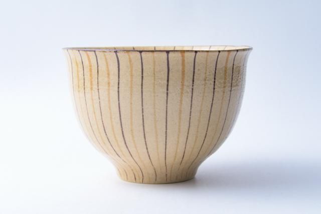 工房小春花 【瀬戸】 麦藁手丼ぶり（二色十草） ｜FRANK暮らしの道具