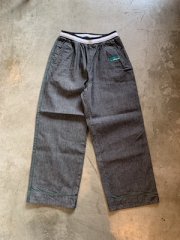 FACE DENIM EASY PANTS<img class='new_mark_img2' src='https://img.shop-pro.jp/img/new/icons20.gif' style='border:none;display:inline;margin:0px;padding:0px;width:auto;' />