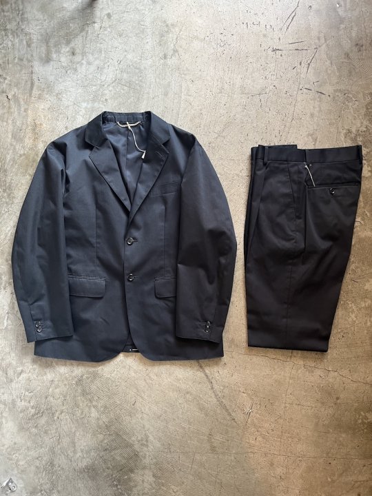 UNCONSTRUCTED JACKET & TROUSERS(Set up) 