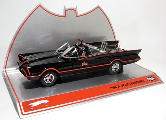 バットモービル 1966TVシリーズ メッキ エリート 3000台限定 1/18 バットモービル 1966TVシリーズ メッキ エリート 3000台限定 1