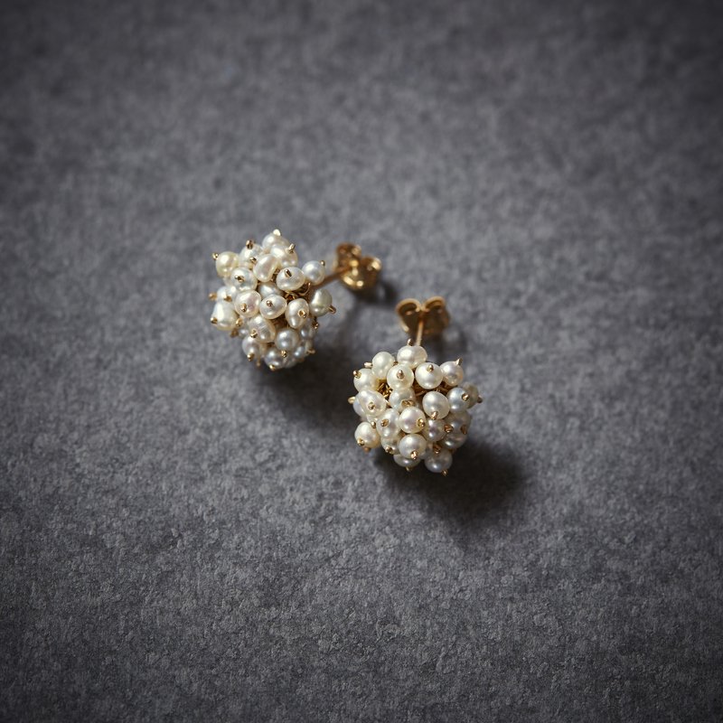 shirotsumekusa bouquet mini pierce - asumi bijoux