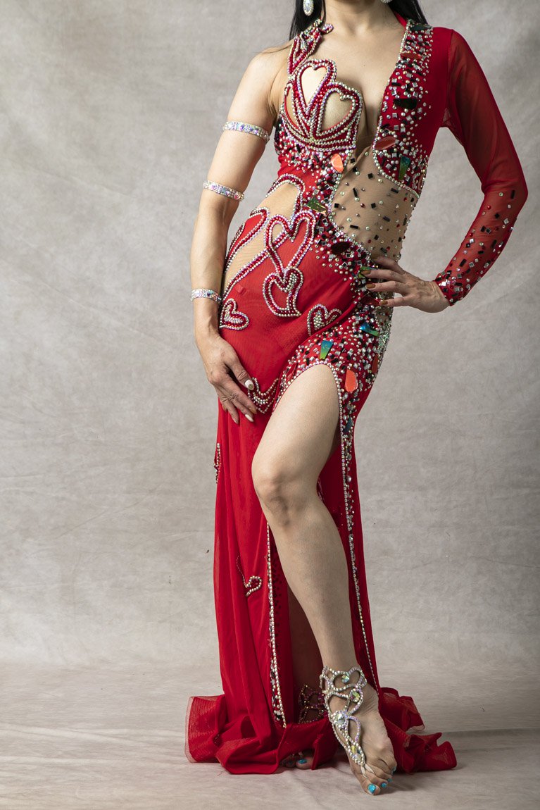 エジプト製 Yasser ハート装飾バラディードレス 一体型コスチューム ベリーダンス衣装 レッド - Bellydance costume  selectshop Naju-le