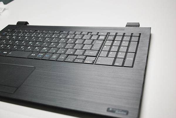 中古美品 東芝 dynabook Satellite B35/R キーボードベゼル