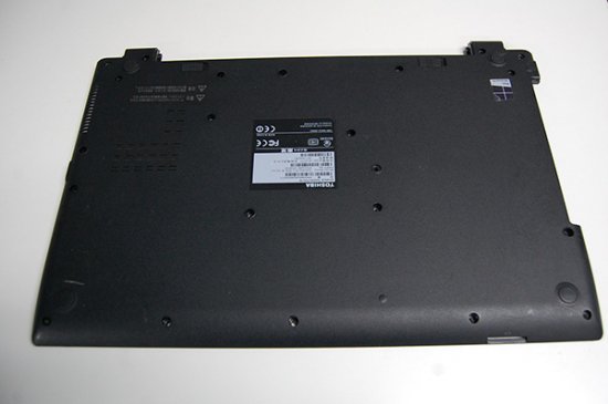 中古 東芝 dynabook Satellite R35/M 用 裏カバー（ライセンスマークあり）