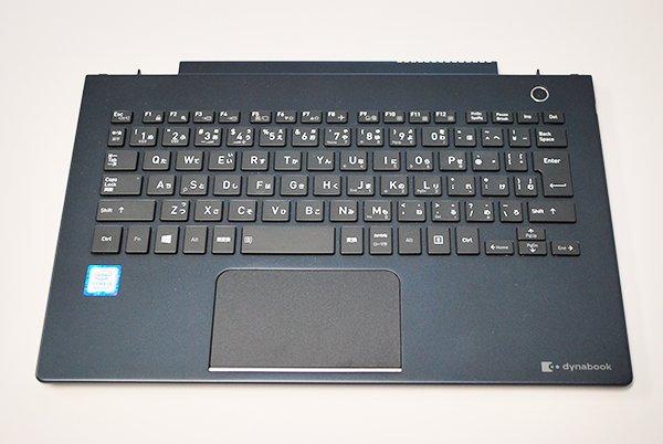 中古美品 dynabook G83/M シリーズ キーボードパームレスト（パット付）