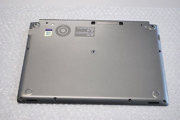 中古美品 東芝 dynabook R63/M シリーズ用 ボトムカバー No.210602-6