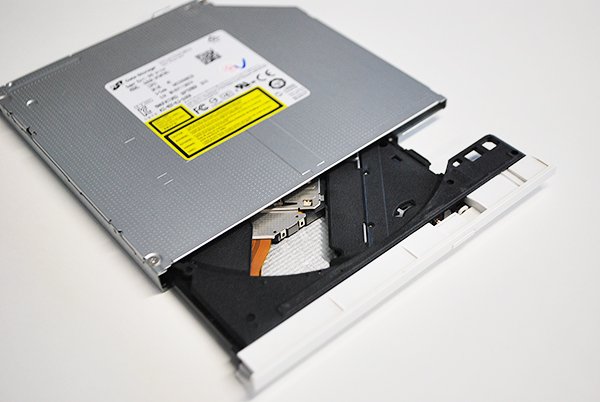 新品SSD240GB DVDスーパーマルチ搭載！ dynabook T45/CWPT45CWP-SJA2