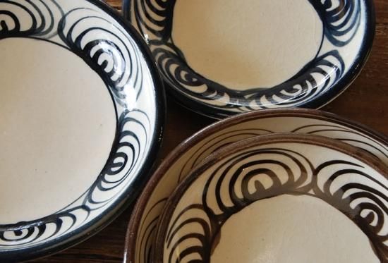 瀬戸本業窯(せとほんぎょうがま) 馬の目皿 7.5寸 茶（直径約22cm