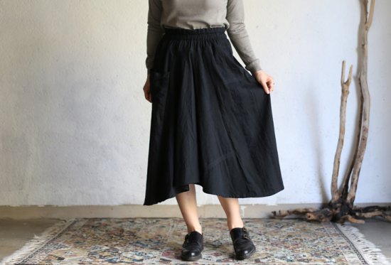 tamaki niime(タマキ ニイメ) 玉木新雌 basic wear chotan skirt black