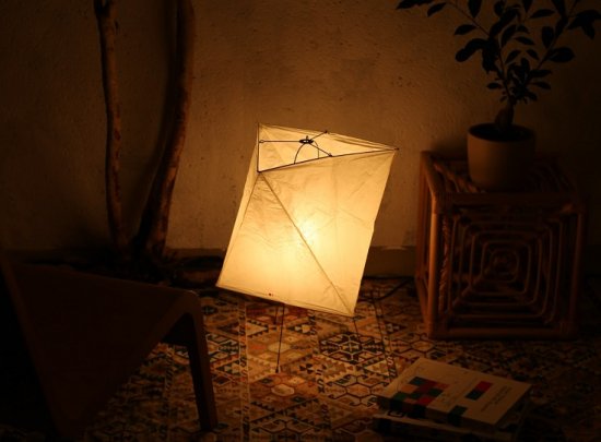 イサムノグチ Isamu Noguchi AKARI あかり アカリ YA2（無地） LED電球(E26-40W相当)付属 Isamu Noguchi  テーブルランプ 和紙照明【送料無料】 - iraka