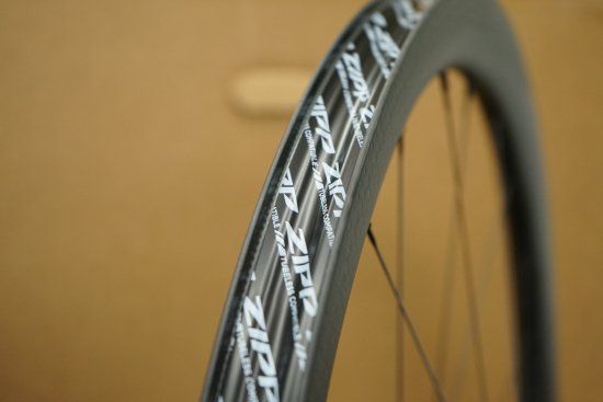 ZIPP(ジップ) 303 Firecrest Tubeless Disc - CSカンザキ阪急千里山店