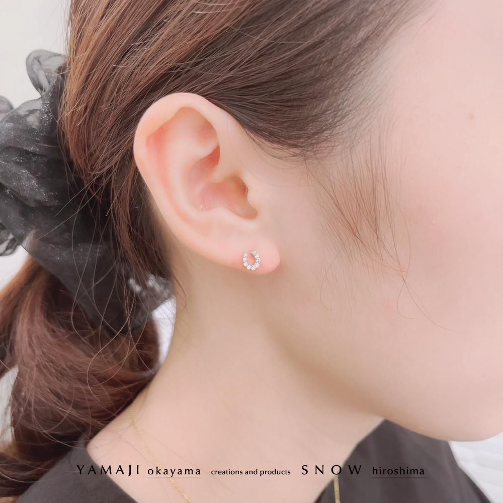 「馬蹄/ホースシュー」ダイヤモンド ピアス｜ラッピング無料｜スノウ広島・ヤマジ岡山 ジュエリーオンラインショップ
