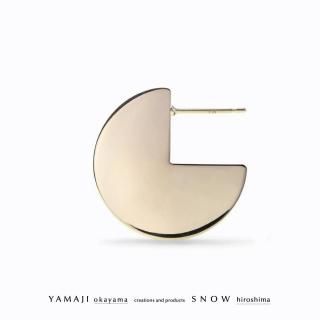 <img class='new_mark_img1' src='https://img.shop-pro.jp/img/new/icons5.gif' style='border:none;display:inline;margin:0px;padding:0px;width:auto;' />「メタルインプレッション-アムアム-」K10イエローゴールド ピアス