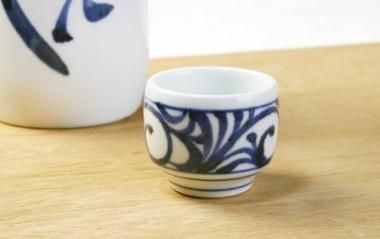 砥部焼◇お猪口 唐草 - 砥部焼｜通販｜販売｜ロアール