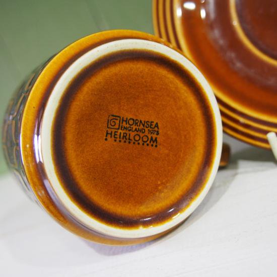 Hornsea 「HEIRLOOM カップ＆ソーサー(Brown）」 ホーンジー - イギリス雑貨COTSWOLDS