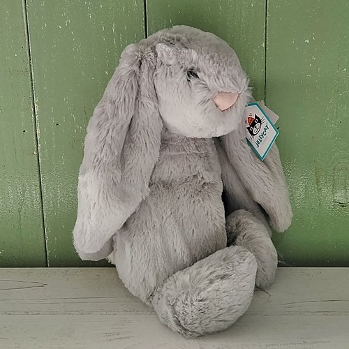 Jellycat「Bashful Silver Bunny M」（バシュフルバニー・シルバー・Mサイズ）- イギリス雑貨COTSWOLDS