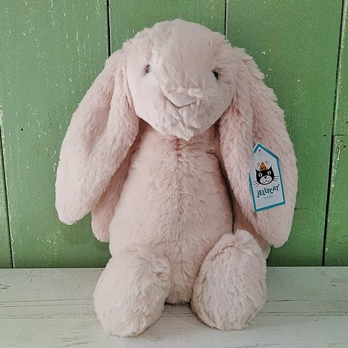 Jellycat「Bashful Blush Bunny M」（バシュフルバニー・ブラッシュ/淡いピンク・Mサイズ）- イギリス雑貨COTSWOLDS