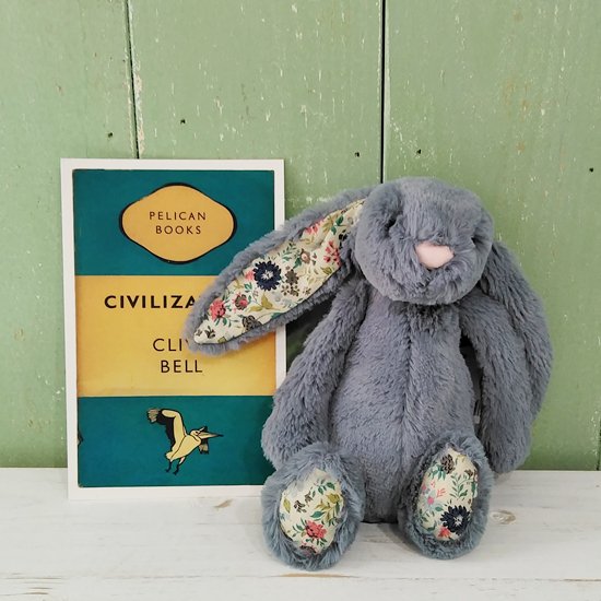 Jellycat「Blossom Bunny Dusky Blue S」（ブロッサムバニー・ダスキーブルー・Sサイズ）くすんだブルー色-  イギリス雑貨COTSWOLDS