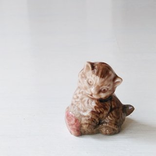 WADE 「Whimsies ・Cat(子ネコ・茶)　陶器フィギュア」 D
