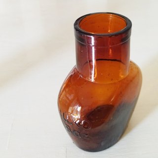 英国アンティーク「OXO（オクソ）ガラスボトル・LLサイズ 8oz 薄め」1908-10 アンバーガラス 琥珀色