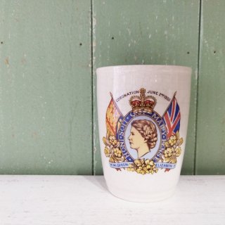「エリザベス女王戴冠記念カップ」1953年 コロネーション British Pottery