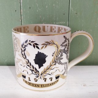 「エリザベス女王Silver Jubilee大きなマグカップ」 WEDGWOOD1977年シルバージュビリー コロネーション