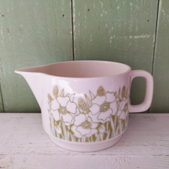 Hornsea 「Fleur(green) Milk Jug(平たいタイプ・大き目サイズ)」ホーンジー ミルクジャグ - イギリス雑貨COTSWOLDS