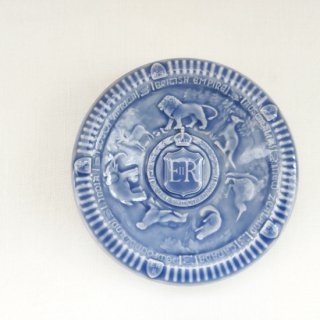 「WADE エリザベス女王 戴冠記念 陶器ピンディッシュ・小皿（1953年）」ブルー・大英帝国と6つの国の動物デザイン