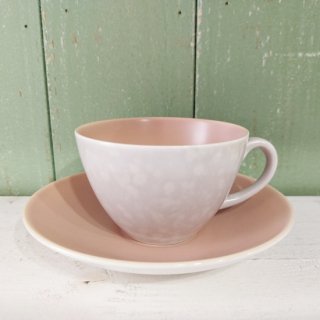 <img class='new_mark_img1' src='https://img.shop-pro.jp/img/new/icons12.gif' style='border:none;display:inline;margin:0px;padding:0px;width:auto;' />Poole Pottery 「 Twintone Cup & Saucer / Peach Bloom × Seagull」プールポタリー 淡いピンク カップ&ソーサー