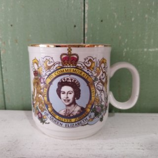 「エリザベス女王Silver Jubileeマグカップ」 CHURCHILL1977年シルバージュビリー コロネーション B