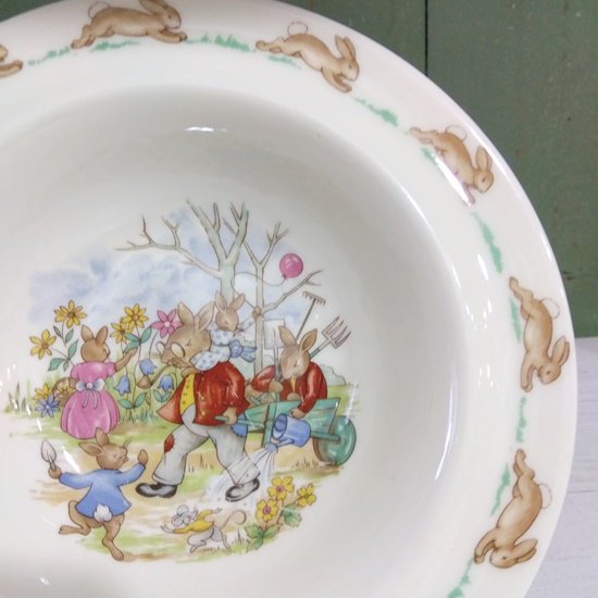 「Bunnykins ボウル(C)ガーデニング」Royal Doulton バニキンズ ロイヤルドルトン- イギリス雑貨COTSWOLDS