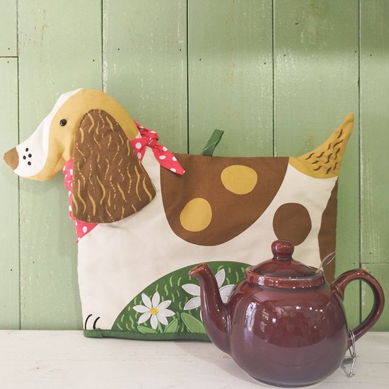 Ulster Weavers「Shaped Tea Cosy シェイプド ティーコゼ― Daisy Dog（デイジードッグ・犬)」  アルスターウィーバーズ （ティーポットカバー）- イギリス雑貨COTSWOLDS