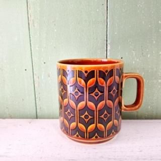 <img class='new_mark_img1' src='https://img.shop-pro.jp/img/new/icons12.gif' style='border:none;display:inline;margin:0px;padding:0px;width:auto;' />Hornsea Heirloom (Brown) Mug ץۡ󥸡 إ롼 ޥå 㿧 ơ