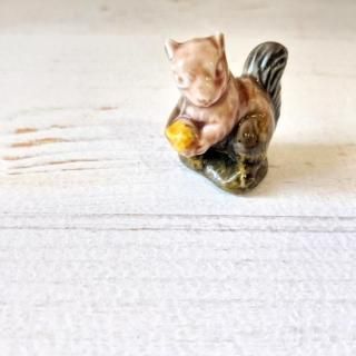 <img class='new_mark_img1' src='https://img.shop-pro.jp/img/new/icons12.gif' style='border:none;display:inline;margin:0px;padding:0px;width:auto;' />WADE Whimsies Squirrel(ڤμ¤äꥹ) ե奢 