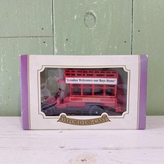 OXFORD DIE-CAST社ミニカー「London Welcomes our Boys Home 2階