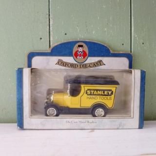 Oxford Diecast　ミニカー Amazon | OXFORD DIECAST 76P4003 Rover P4 Black (Cornwall