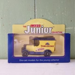 1960年代■【ヴィンテージ】ミニカー トライアング社 イギリス製 イギリス ヴィンテージ ミニカー CORGI LAND ROVER グリーン