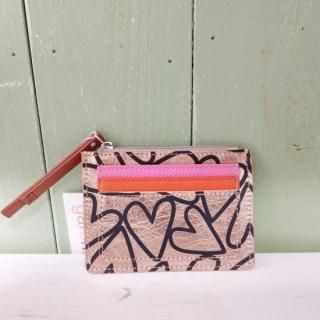 <img class='new_mark_img1' src='https://img.shop-pro.jp/img/new/icons12.gif' style='border:none;display:inline;margin:0px;padding:0px;width:auto;' />ڴָ12/31ޤǡcaroline gardner MAGNET HEART ROSE GOLD KRAFT SHORT PATCH PURSEױѹ񥭥饤󥬡ɥʡ