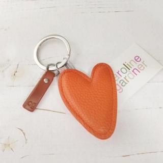 <img class='new_mark_img1' src='https://img.shop-pro.jp/img/new/icons12.gif' style='border:none;display:inline;margin:0px;padding:0px;width:auto;' />ڴָ12/31ޤǡcaroline gardner CORAL ORANGE HEART KEYRING ѹ񥭥饤󥬡ɥʡ 