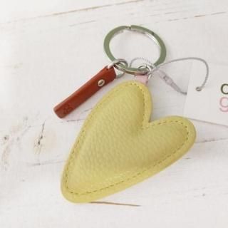 <img class='new_mark_img1' src='https://img.shop-pro.jp/img/new/icons12.gif' style='border:none;display:inline;margin:0px;padding:0px;width:auto;' />ڴָ12/31ޤǡcaroline gardner PEAR GREEN HEART KEYRING ѹ񥭥饤󥬡ɥʡ 