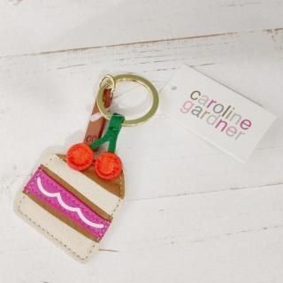 <img class='new_mark_img1' src='https://img.shop-pro.jp/img/new/icons12.gif' style='border:none;display:inline;margin:0px;padding:0px;width:auto;' />ڴָ12/31ޤǡcaroline gardner CAKE SLICE NOVELTY KEYRING ѹ񥭥饤󥬡ɥʡ 