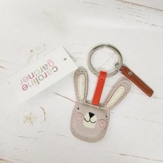 <img class='new_mark_img1' src='https://img.shop-pro.jp/img/new/icons12.gif' style='border:none;display:inline;margin:0px;padding:0px;width:auto;' />ڴָ12/31ޤǡcaroline gardner GREY RABBIT NOVELTY KEYRING ѹ񥭥饤󥬡ɥʡ 