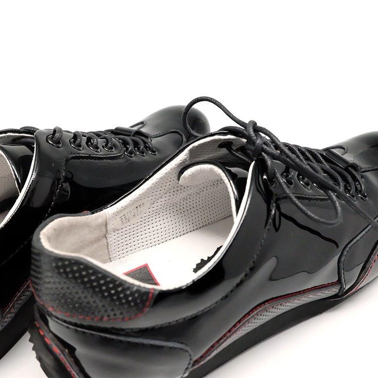 ドライビングレザースニーカー(エナメルブラック)スリージェネレ