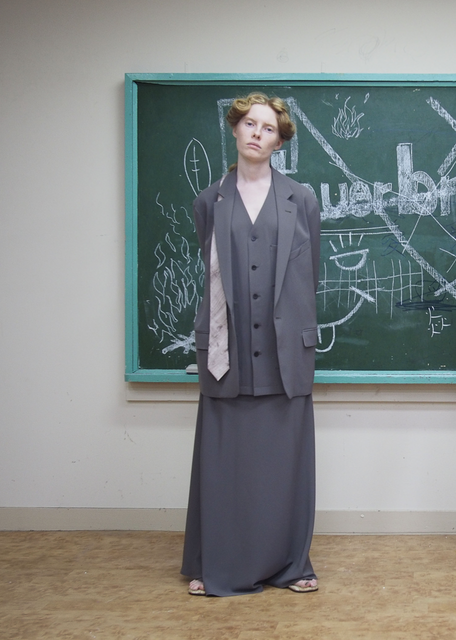 dauerbrenner HEMD V khaki - BISHOOL,Edwina Horl,My Beautiful Landlet,YANTOR等取扱い OVIE STUDIO の通販サイト dauerbrenner HEMD V khaki - BISHOOL,Edwina Horl,My Beautiful Landlet,YANTOR等取扱い OVIE STUDIO の通販サイト