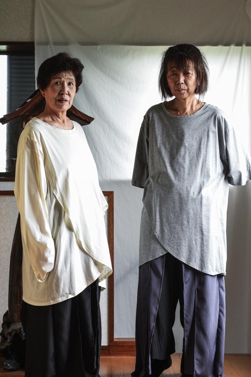 NEPHOLOGIST Curve Wrap L/S Cut Sew off white - BISHOOL