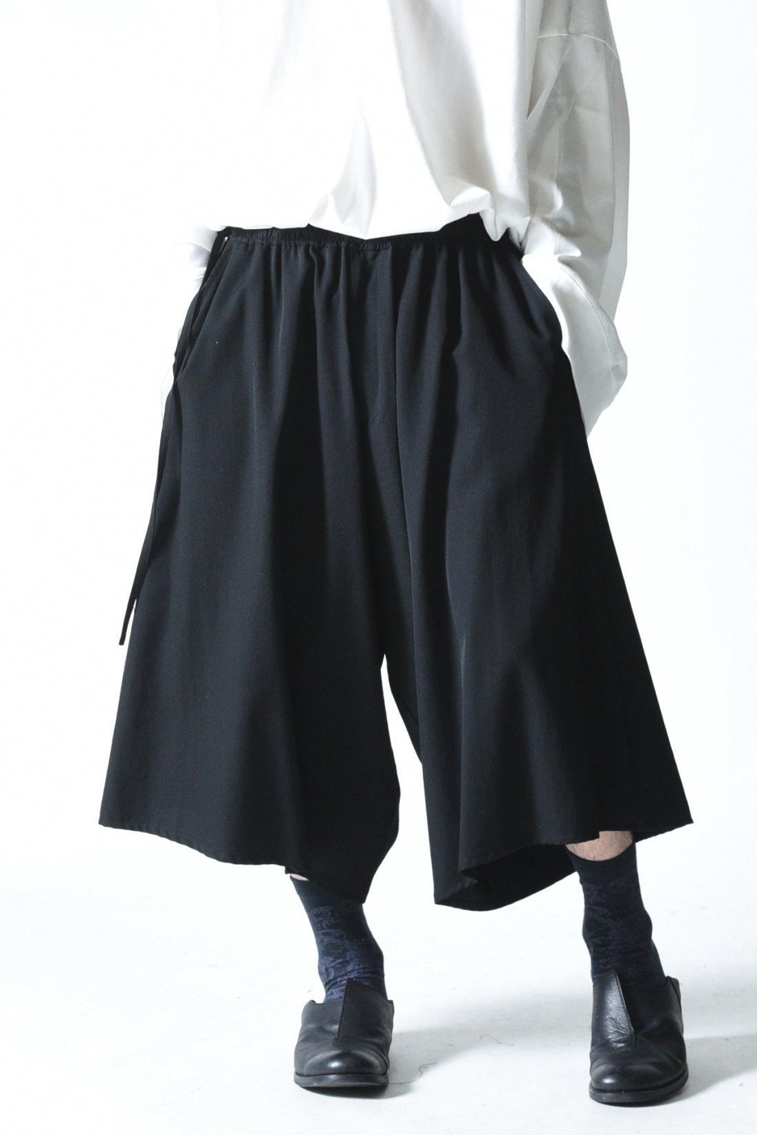定番人気！ bishool wool gabardine drape pants asakusa.sub.jp