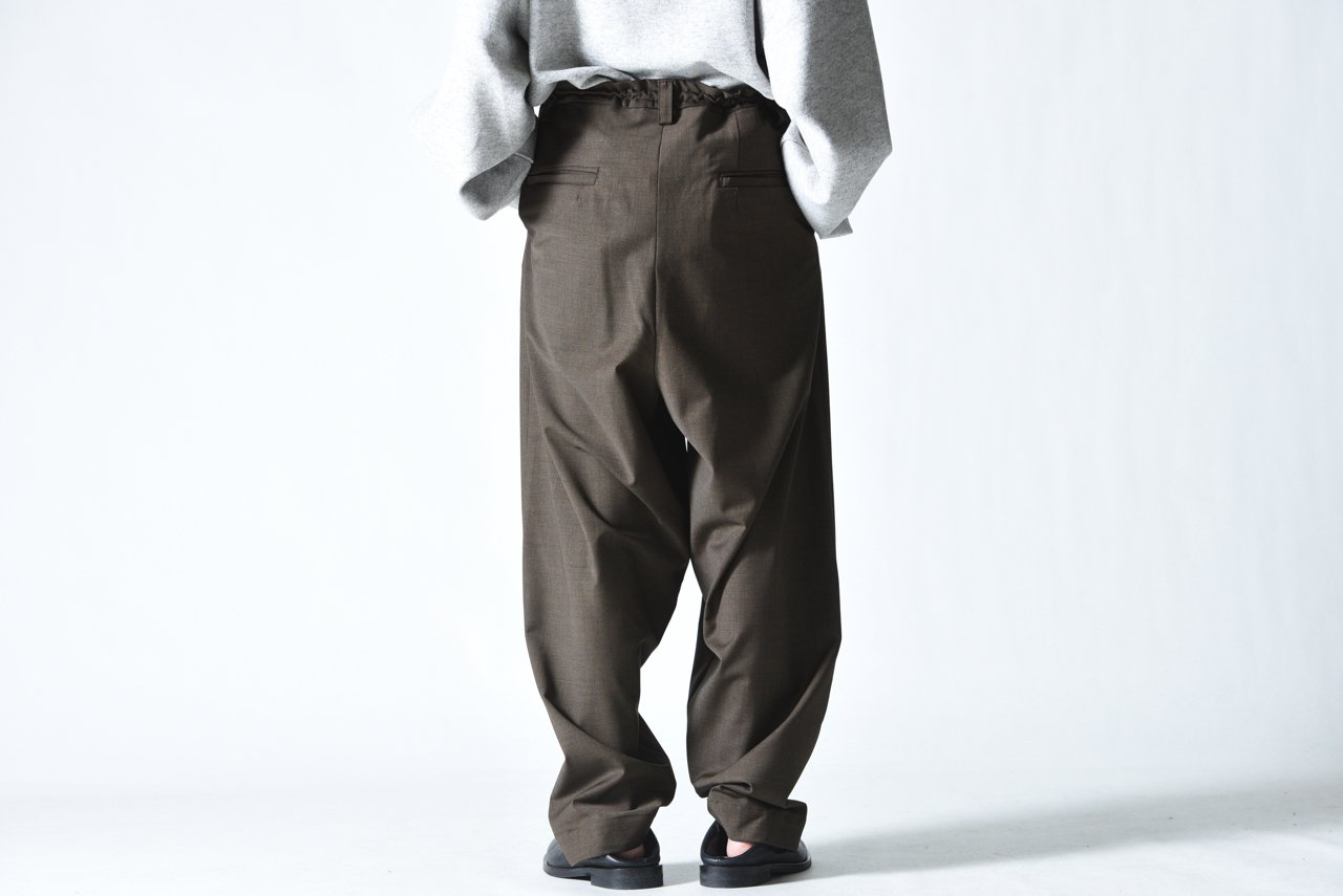 dauerbrenner TUCK WIDE HIMO PANTS Brown - BISHOOL,Edwina Horl,My