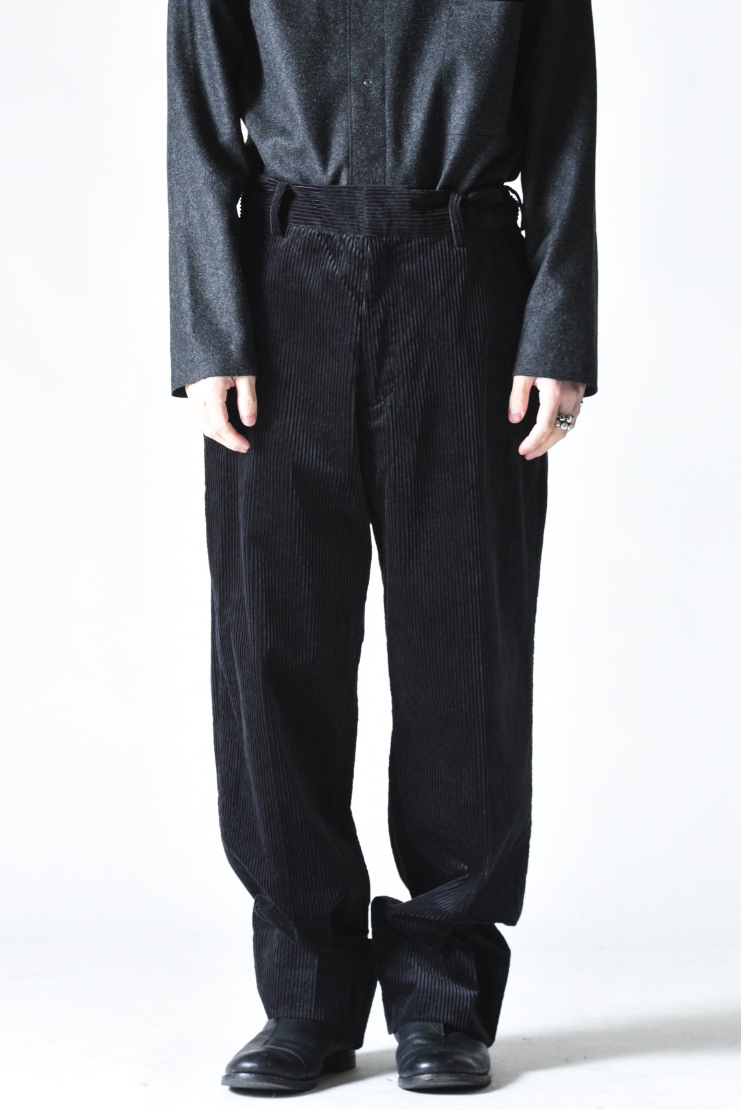 ATHA CORDUROY EASY TROUSERS dark navy - BISHOOL,Edwina Horl,My Beautiful  Landlet,YANTOR等取扱い OVIE STUDIO の通販サイト